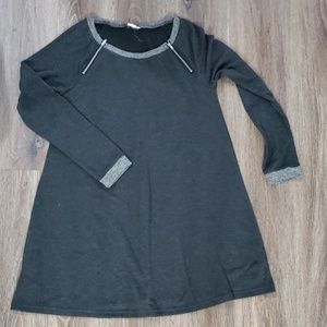 Hem & Thread gray tunic
